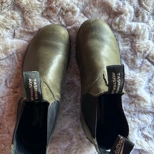 Blundstone Olive Boots